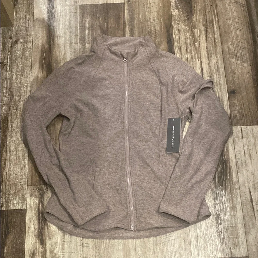 Yogalicious Lux zip up jacket. Size XL